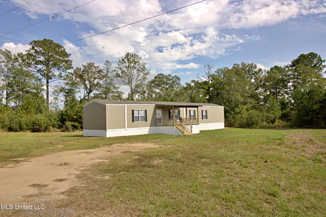 $115,900 | 10174 County Road 210, Shubuta, MS 39360