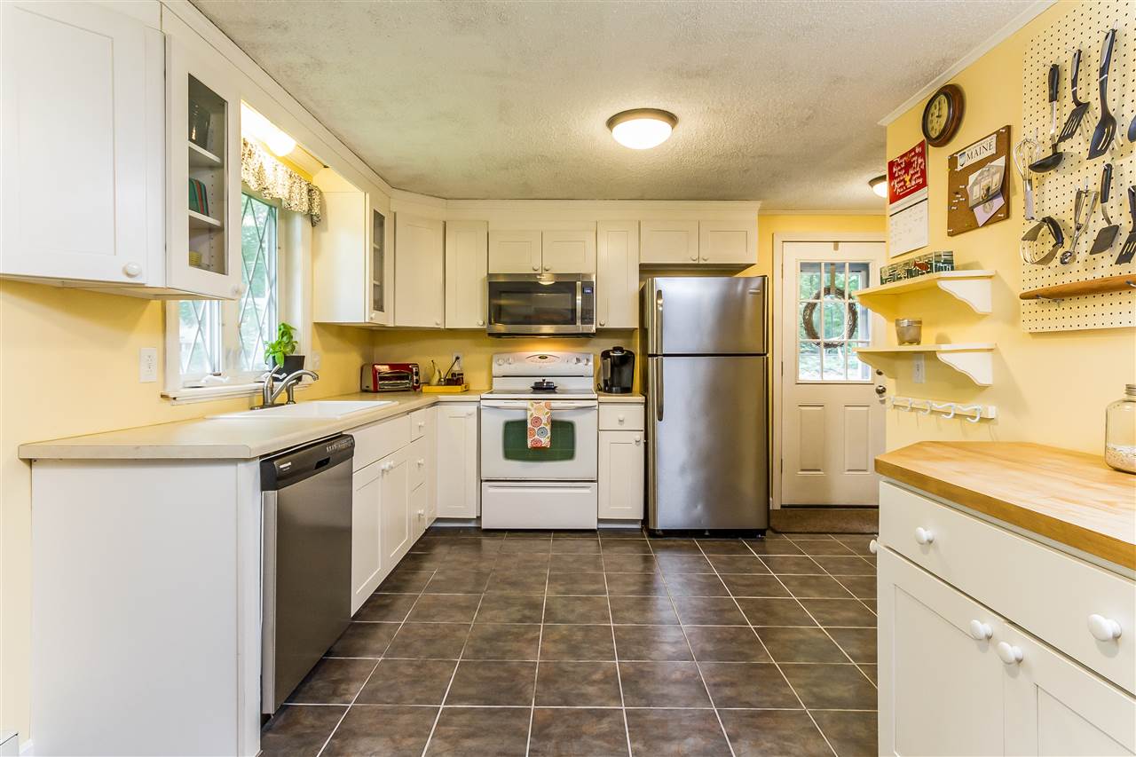 2 Birch Hill Road Brookline, NH 03033 - Photo 12 of 29