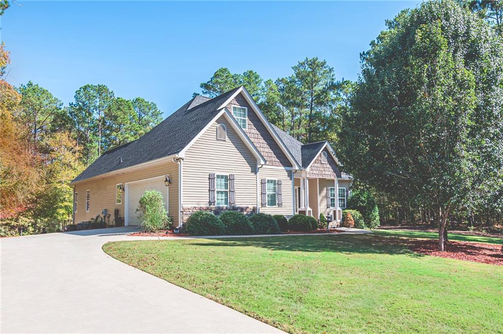 104 Stephens Point Jackson, GA 30233 - Photo 1 of 1 Gallery Image 1
