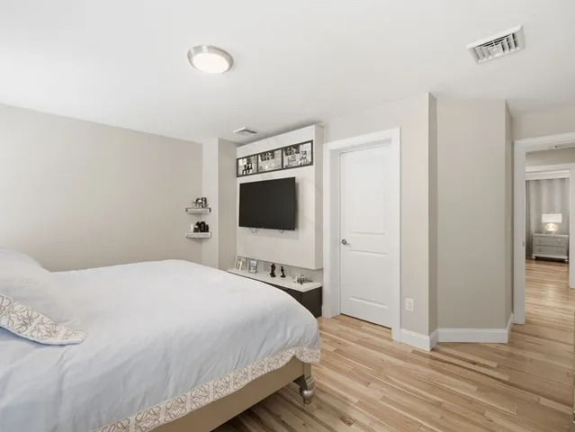 $699,900 | 4 Wilshire Lane, Pelham, NH 03076