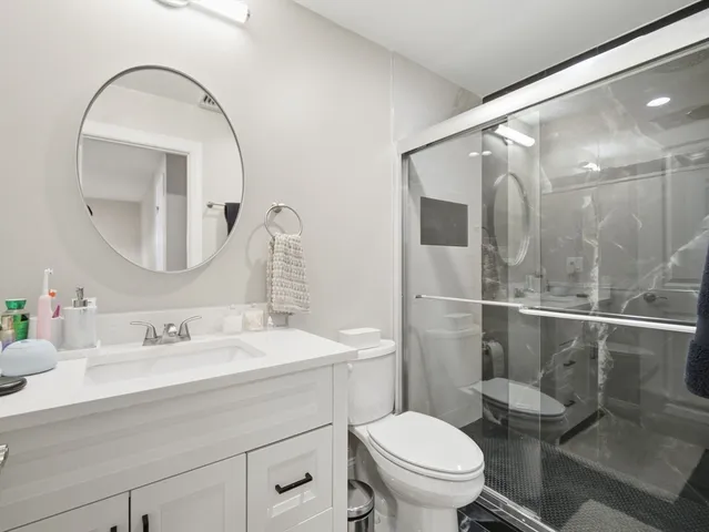 $699,900 | 4 Wilshire Lane, Pelham, NH 03076