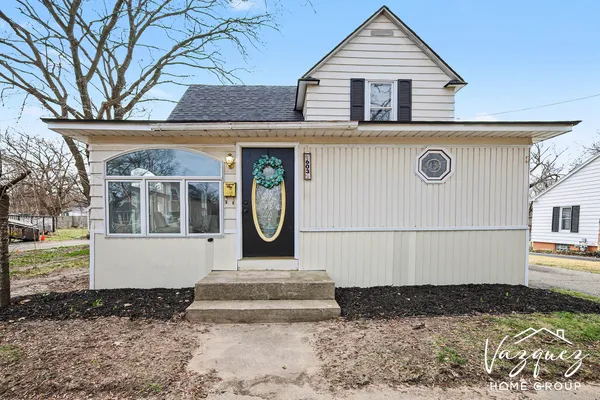 $265,000 | 603 West Maple Street, Wayland, MI 49348
