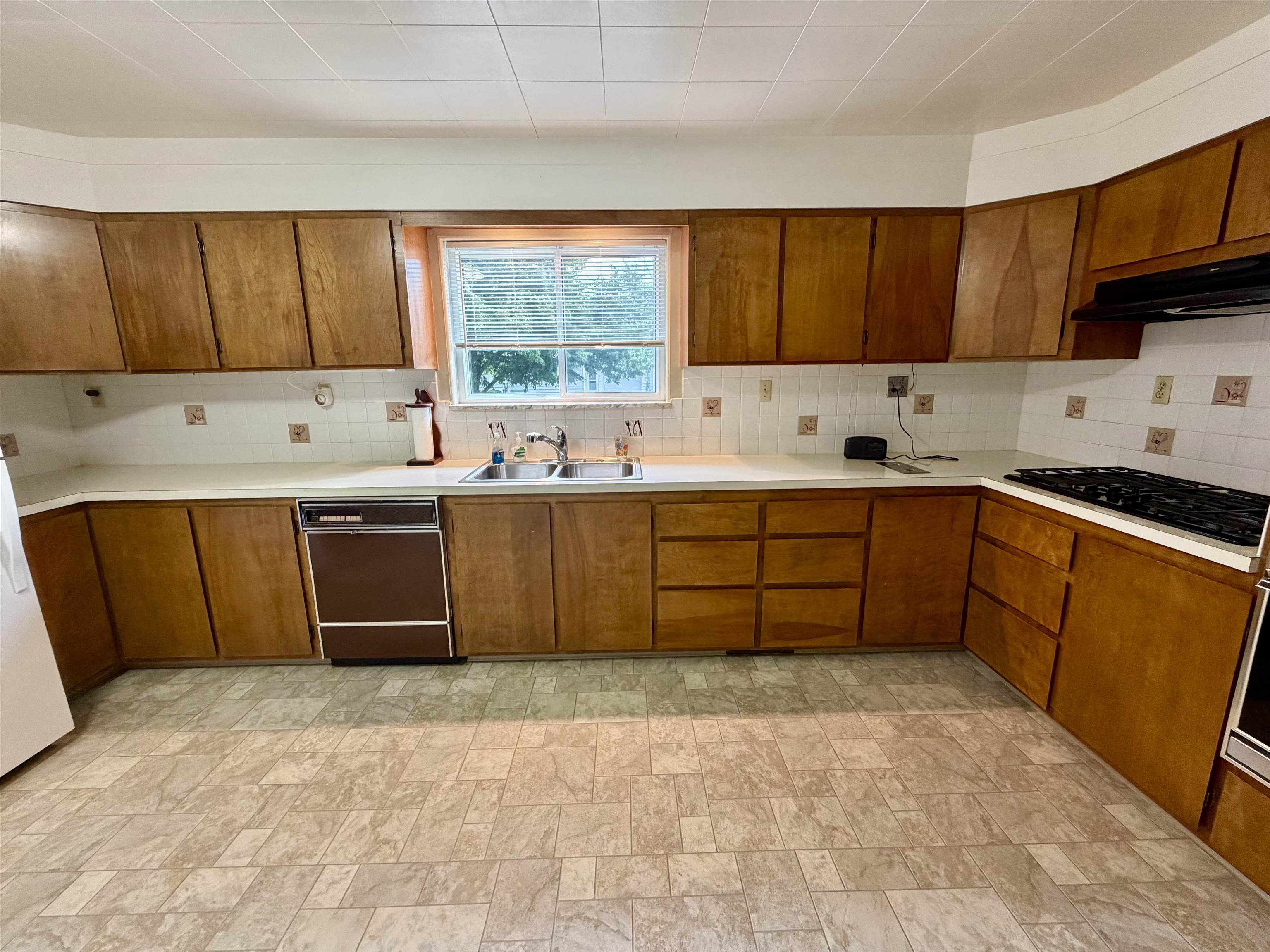 216 8th Street Pinconning, MI 48650 - Photo 12 of 29