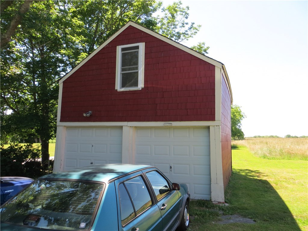 19 Serpentine Road Warren, RI 02885 - Photo 3 of 24 Gallery Image 3