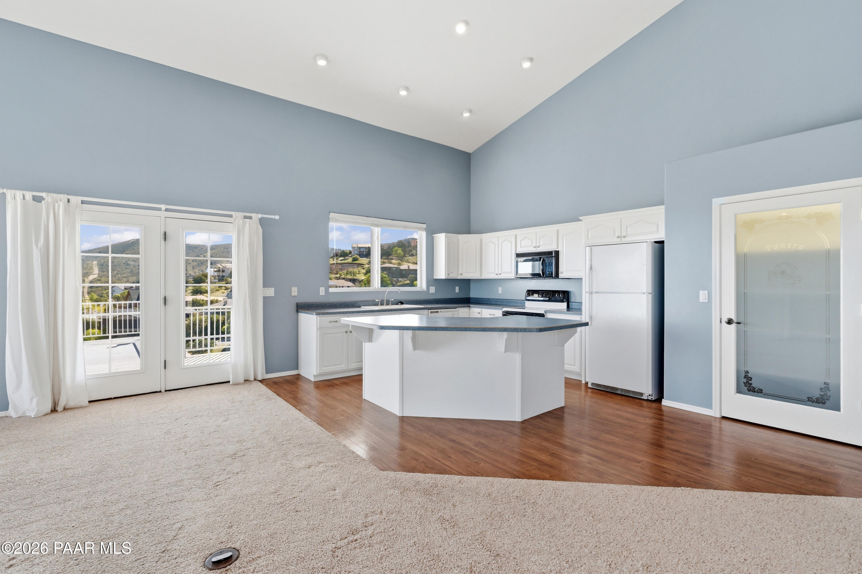 269 Point Of View Prescott, AZ 86303 - Photo 14 of 50 10-Kitchen