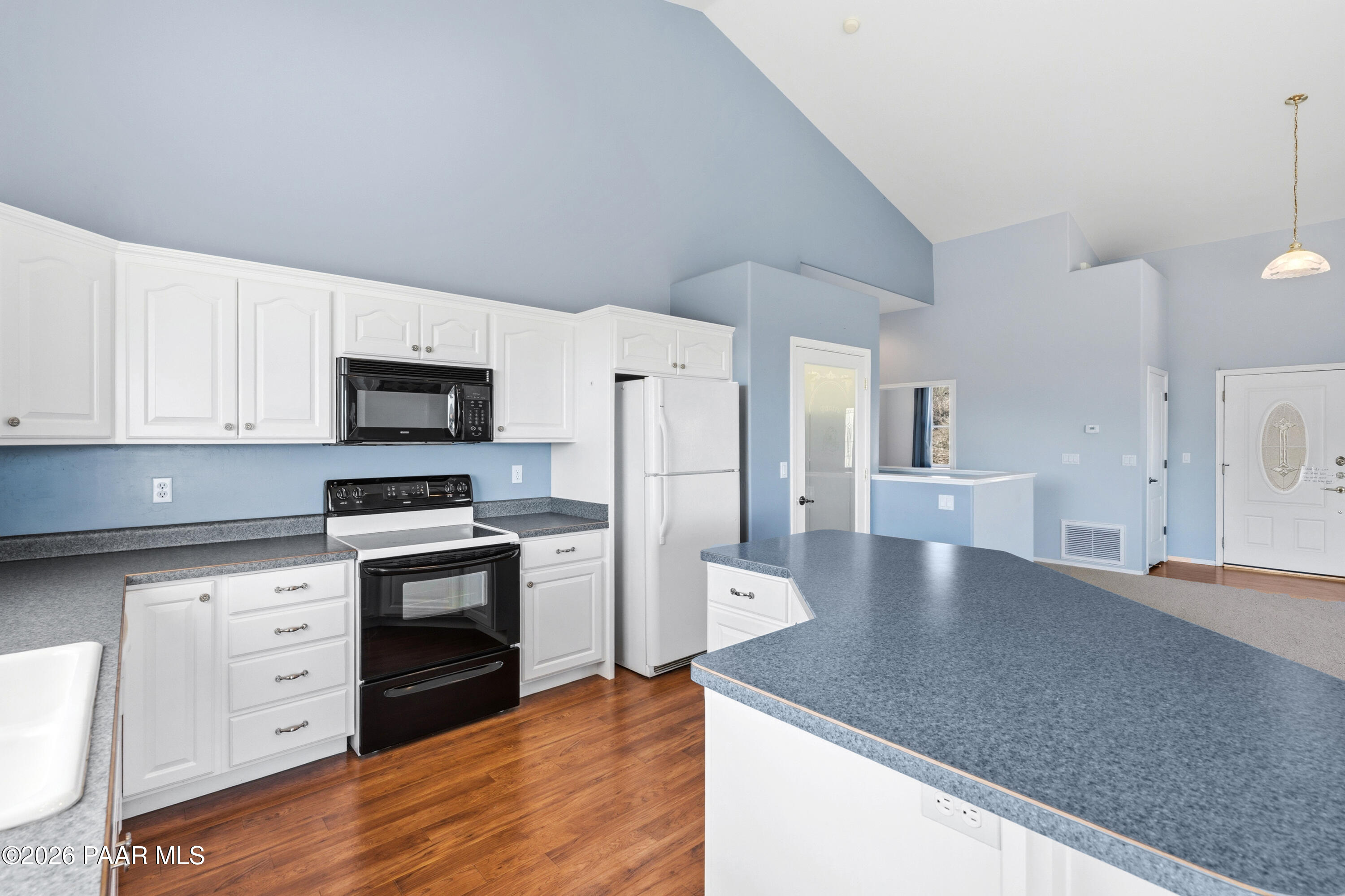 269 Point Of View Prescott, AZ 86303 - Photo 15 of 50 11-Kitchen