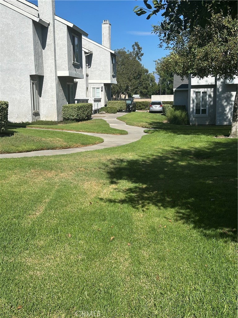 172 West Walnut Avenue, Unit D Rialto, CA 92376 - Photo 2 of 15 Gallery Image 2