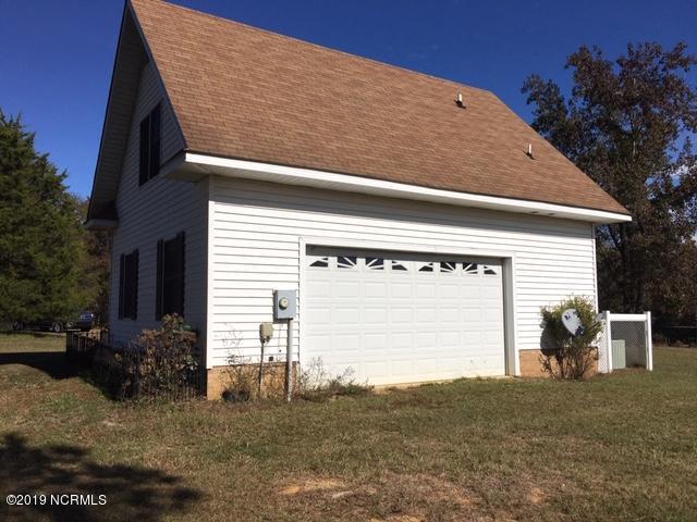 675 Shadetree Road Benson, NC 27504 - Photo 12 of 29 BACK OF GARAGE APARTMENT