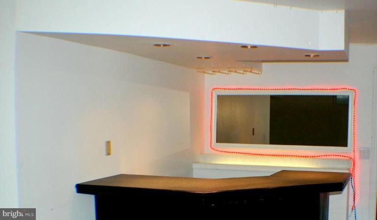 7 Ripley Road Stafford, VA 22556 - Photo 7 of 15 Wet Bar