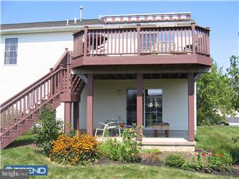 110 Primrose Lane Sinking Spring, PA 19608 - Photo 2 of 12 Gallery Image 2