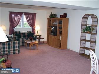 110 Primrose Lane Sinking Spring, PA 19608 - Photo 7 of 12 Gallery Image 7