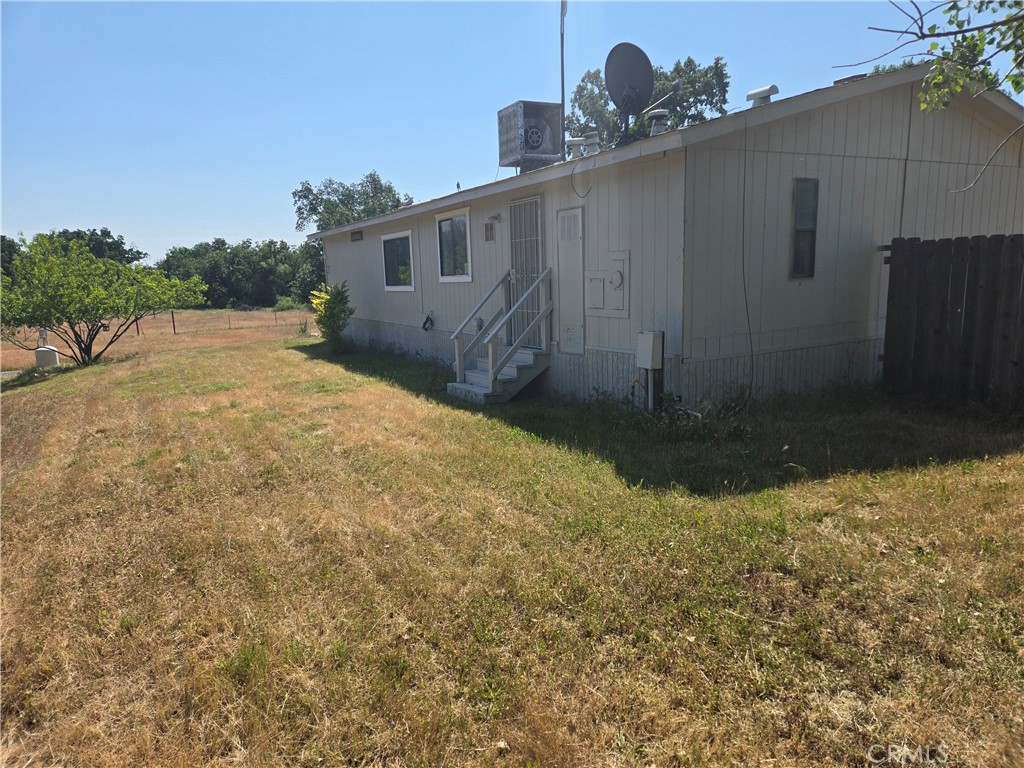 16685 Tehama Dam Road Cottonwood, CA 96022 - Photo 1 of 19 a backyard of a house