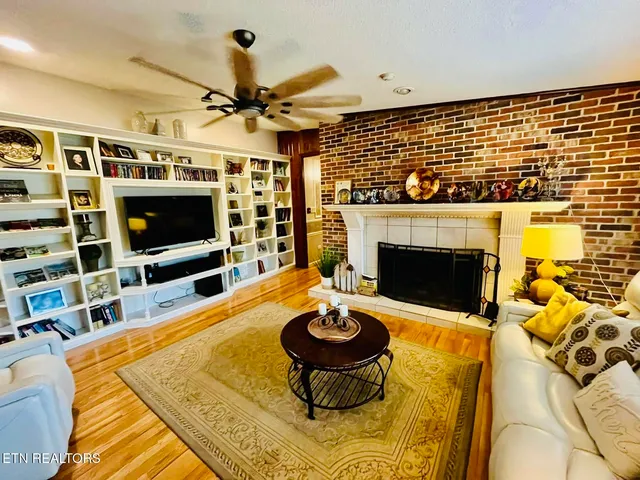 $489,000 | 242 Adams Lane, Jellico, TN 37762