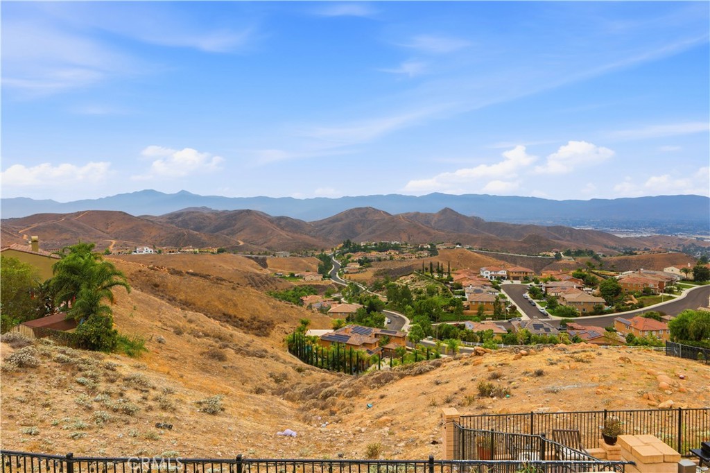 15979 Skyridge Drive Riverside, CA 92503 - Photo 40 of 59