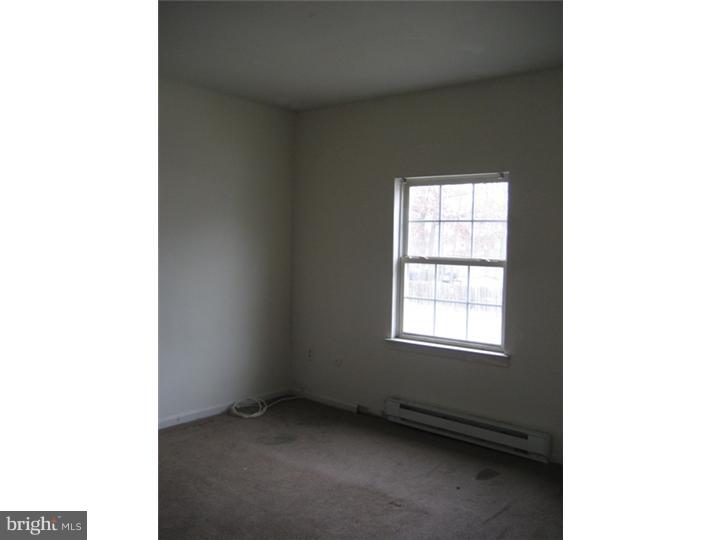 170 Hampshire Road Sicklerville, NJ 08081 - Photo 4 of 6