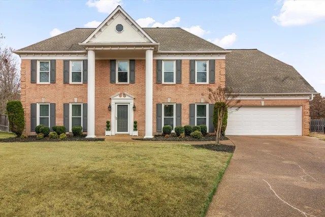 $525,000 | 744 Sugarbush Cove North, Collierville, TN 38017