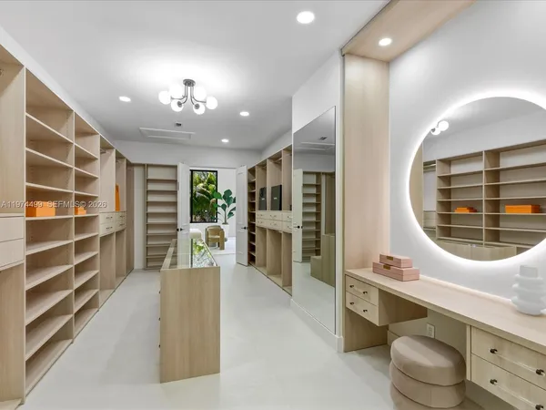 $2,950,000 | 3303 West Stonebrook Circle, Davie, FL 33330