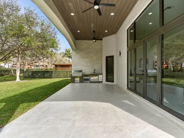 $2,950,000 | 3303 West Stonebrook Circle, Davie, FL 33330