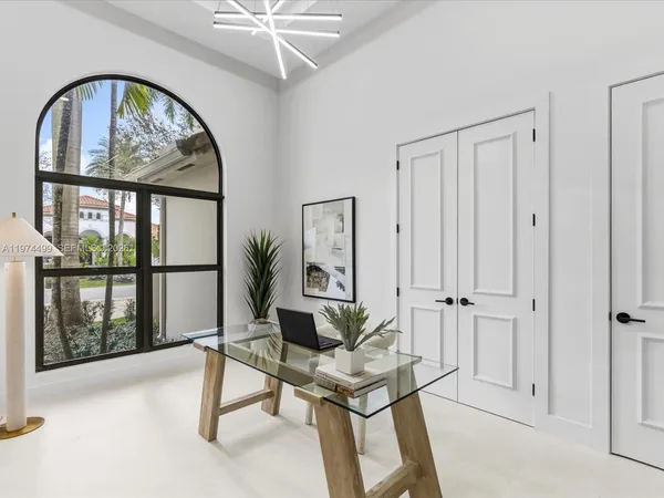 $2,950,000 | 3303 West Stonebrook Circle, Davie, FL 33330