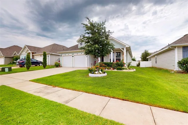 $339,999 | 1712 Intervale Road, Providence Village, TX 76227