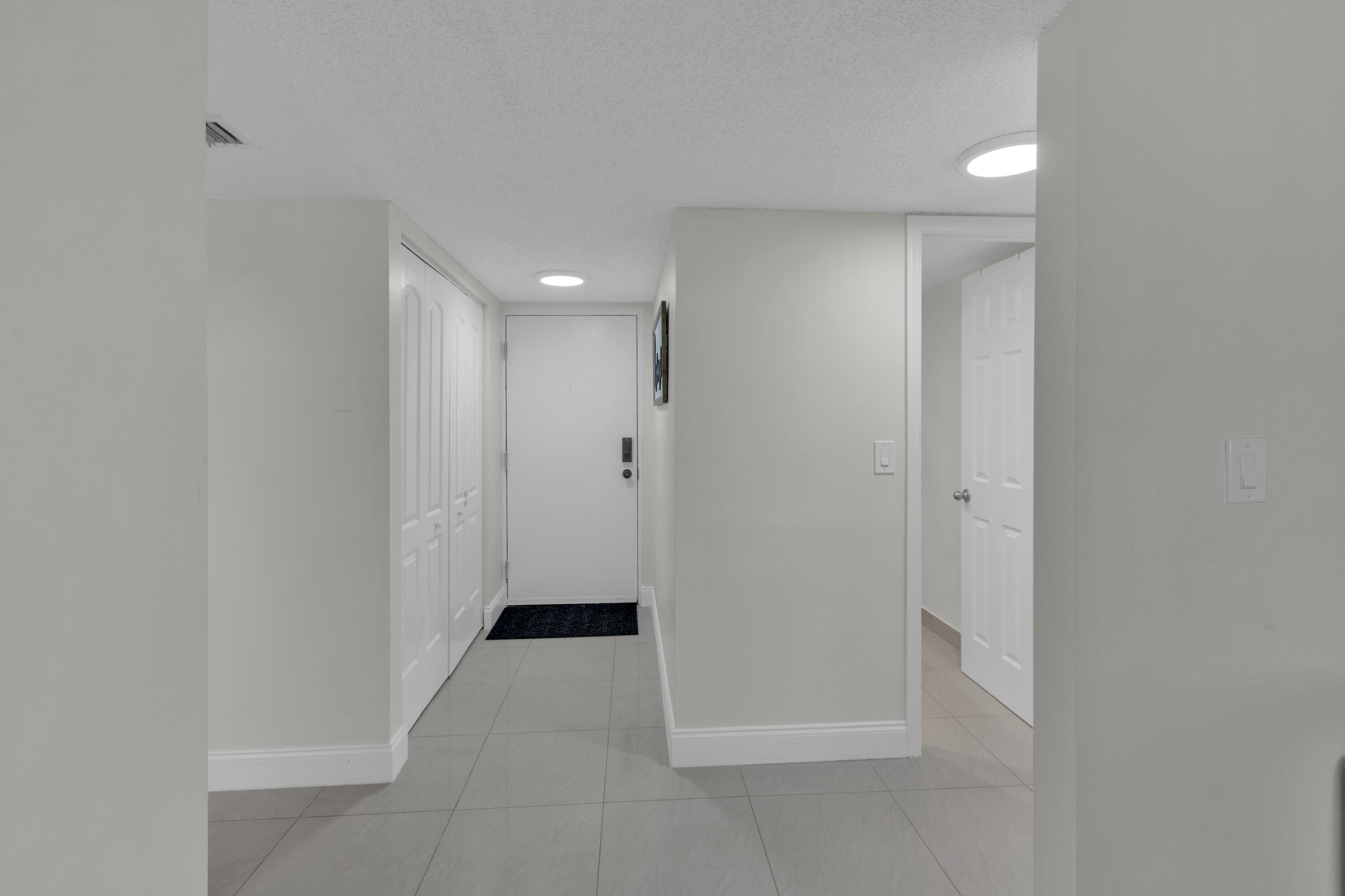 955 Dotterel Road, Unit 2104 Delray Beach, FL 33444 - Photo 4 of 48 IMG_2148