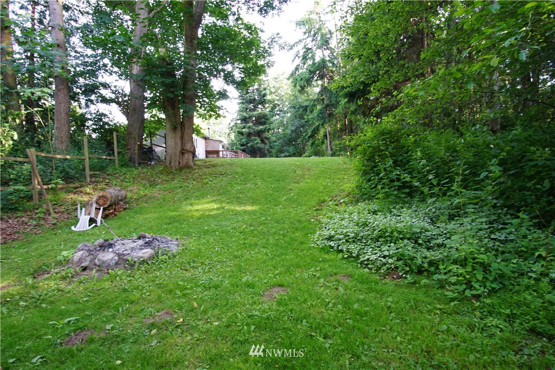 1410 Midcrest Road Camano Island, WA 98282 - Photo 22 of 25 Gallery Image 22