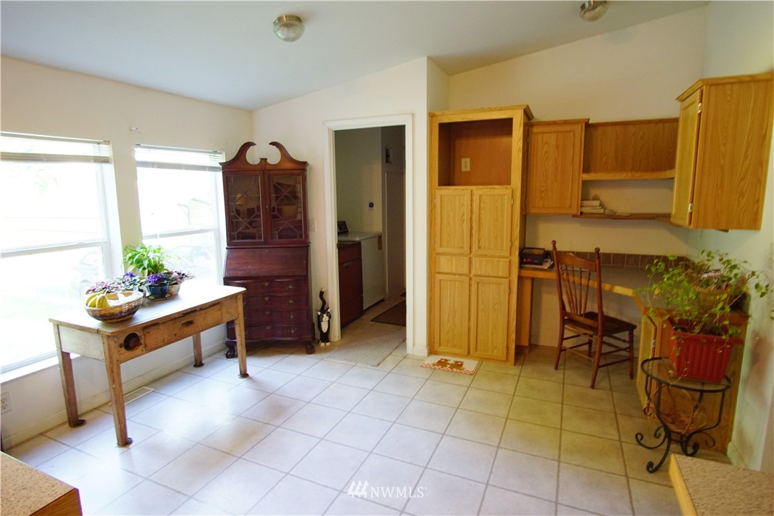 1410 Midcrest Road Camano Island, WA 98282 - Photo 8 of 25 Gallery Image 8