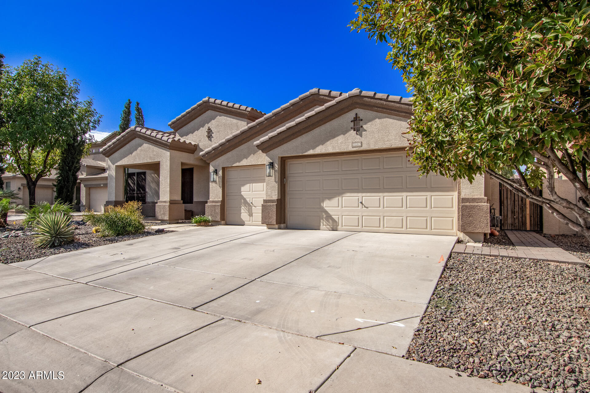 18926 North Stonegate Road Maricopa, AZ 85138 - Photo 3 of 67 0006-06 Stonegate 18926