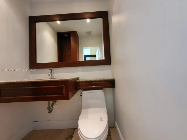 $8,000 | 825 Cremona Avenue, Coral Gables, FL 33146