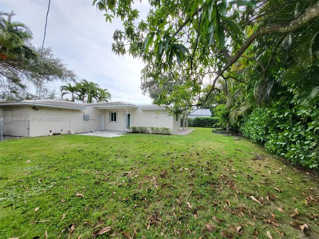 $8,000 | 825 Cremona Avenue, Coral Gables, FL 33146