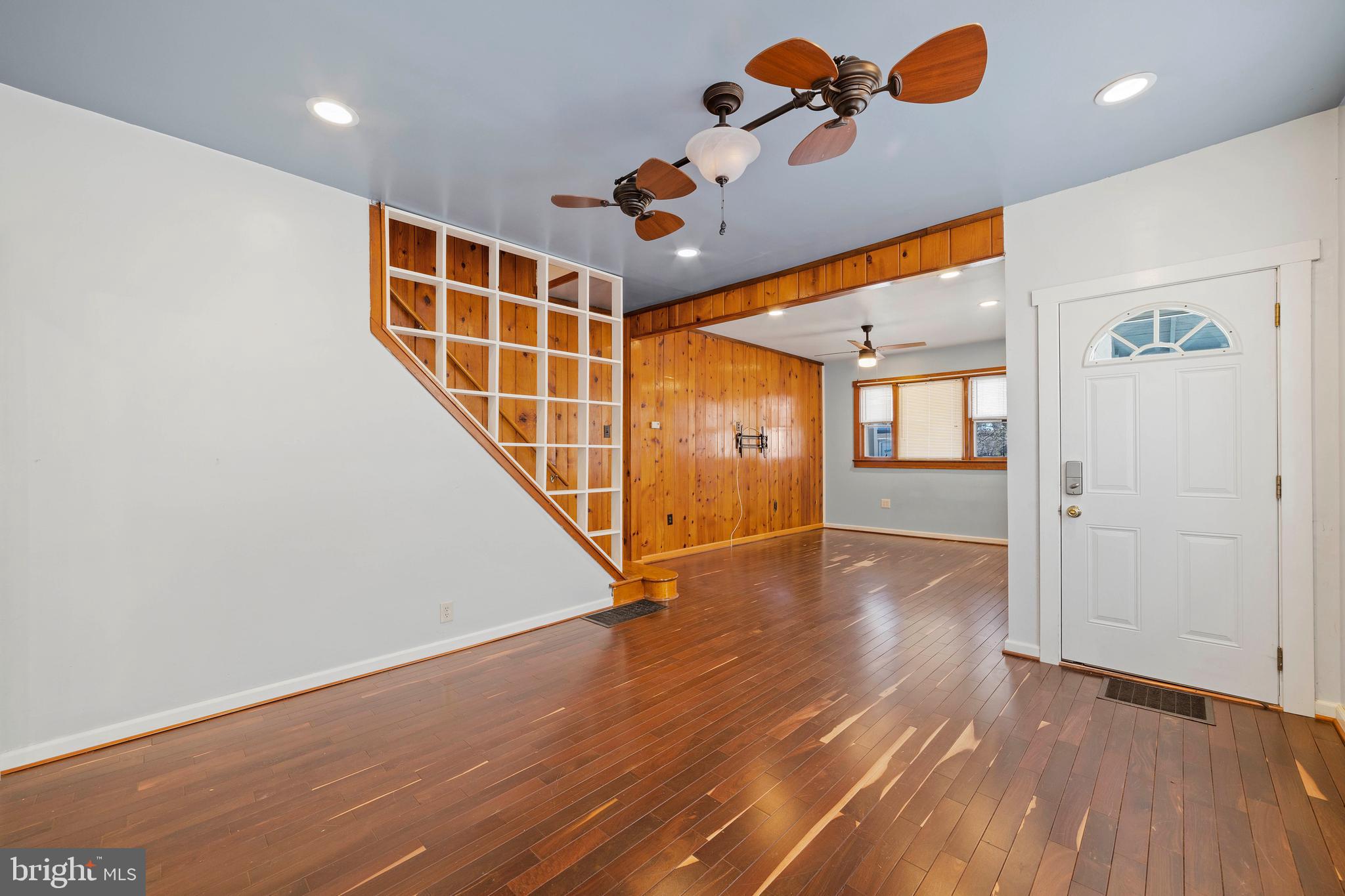 135 Lippincott Avenue Riverside, NJ 08075 - Photo 3 of 18