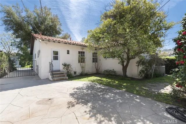 $6,000 | 4213 Wilkinson Avenue, Studio City, CA 91604