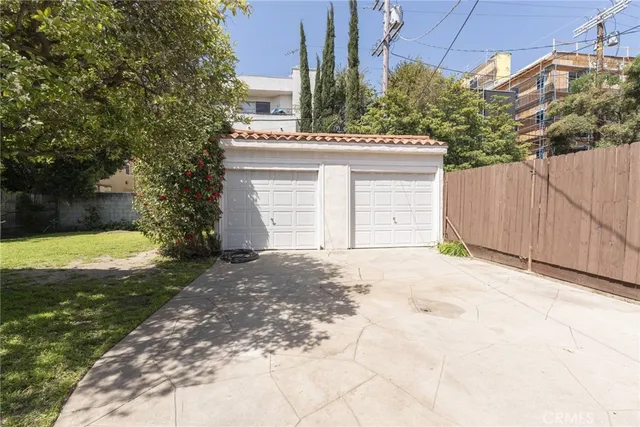 $6,000 | 4213 Wilkinson Avenue, Studio City, CA 91604
