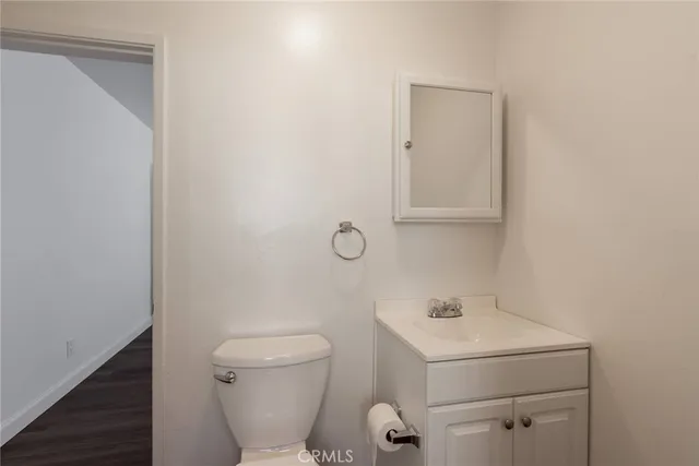 $6,000 | 4213 Wilkinson Avenue, Studio City, CA 91604