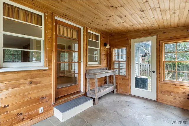 $299,900 | 172 Maple Street, East Aurora, NY 14052