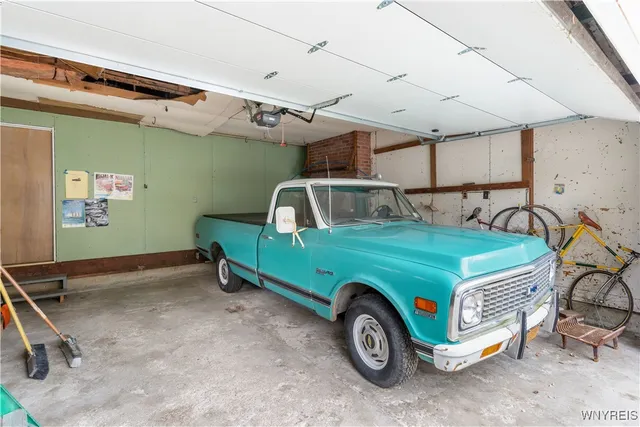 $299,900 | 172 Maple Street, East Aurora, NY 14052