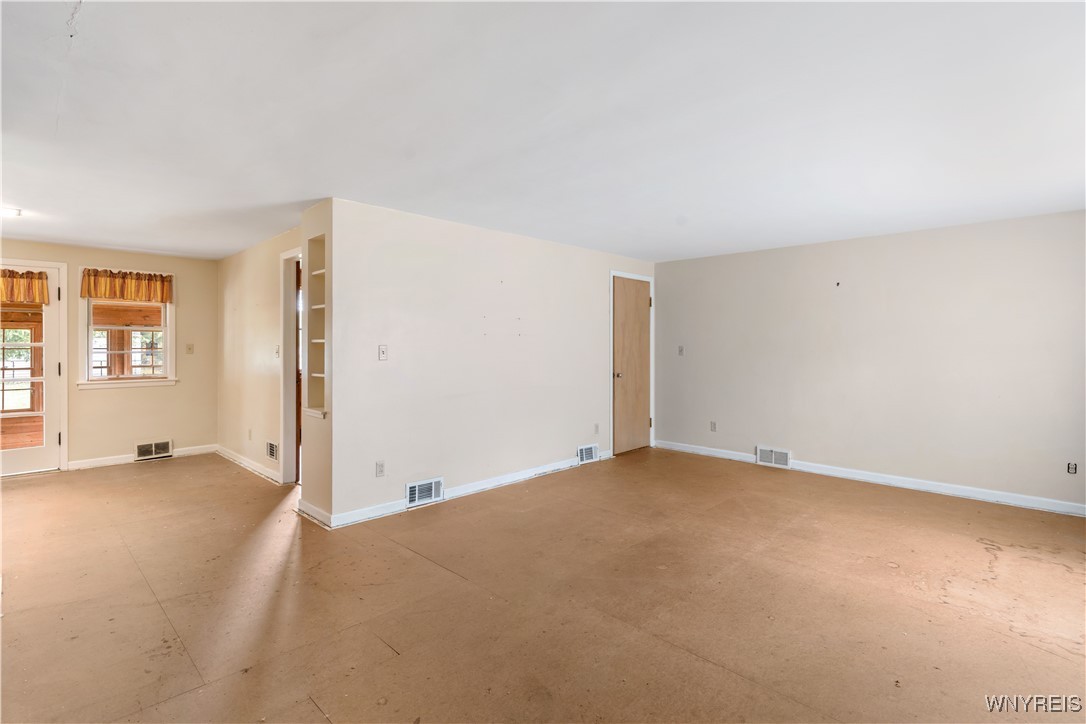 172 Maple Street East Aurora, NY 14052 - Photo 4 of 30