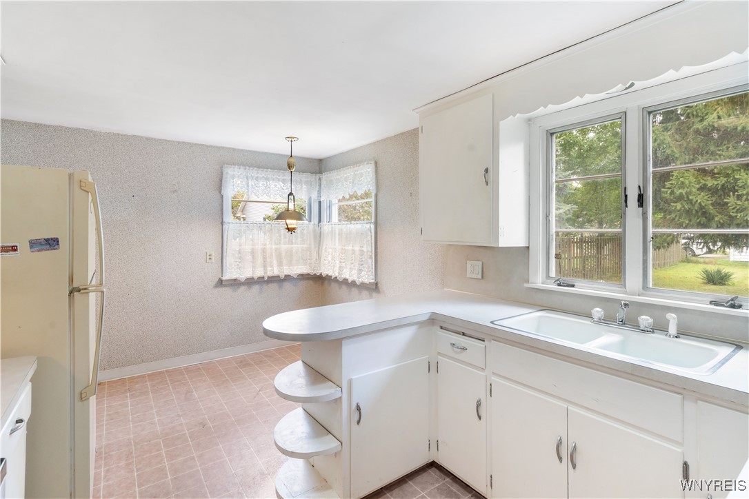 172 Maple Street East Aurora, NY 14052 - Photo 7 of 30