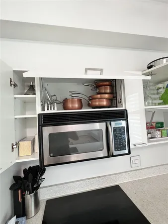 $3,400 | 133 Northeast 2nd Avenue, Miami, FL 33132
