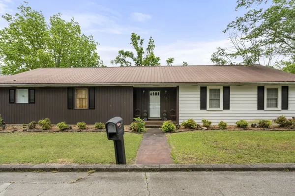 $319,000 | 134 Murphree Avenue, Centerville, TN 37033