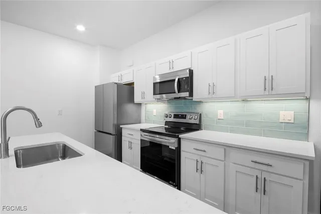 $2,095 | 4469 Enid Lane, North Port, FL 34288