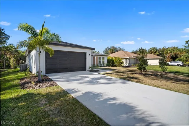 $2,095 | 4469 Enid Lane, North Port, FL 34288