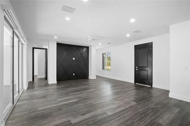 $2,095 | 4469 Enid Lane, North Port, FL 34288