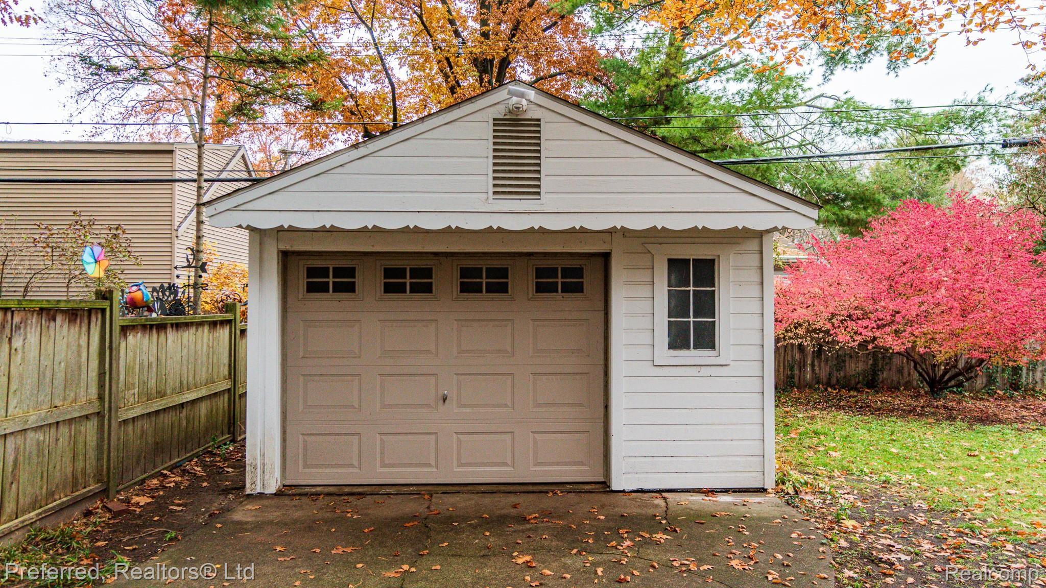 622 West Webster Road Royal Oak, MI 48073 - Photo 33 of 34 Webster-32.jpg