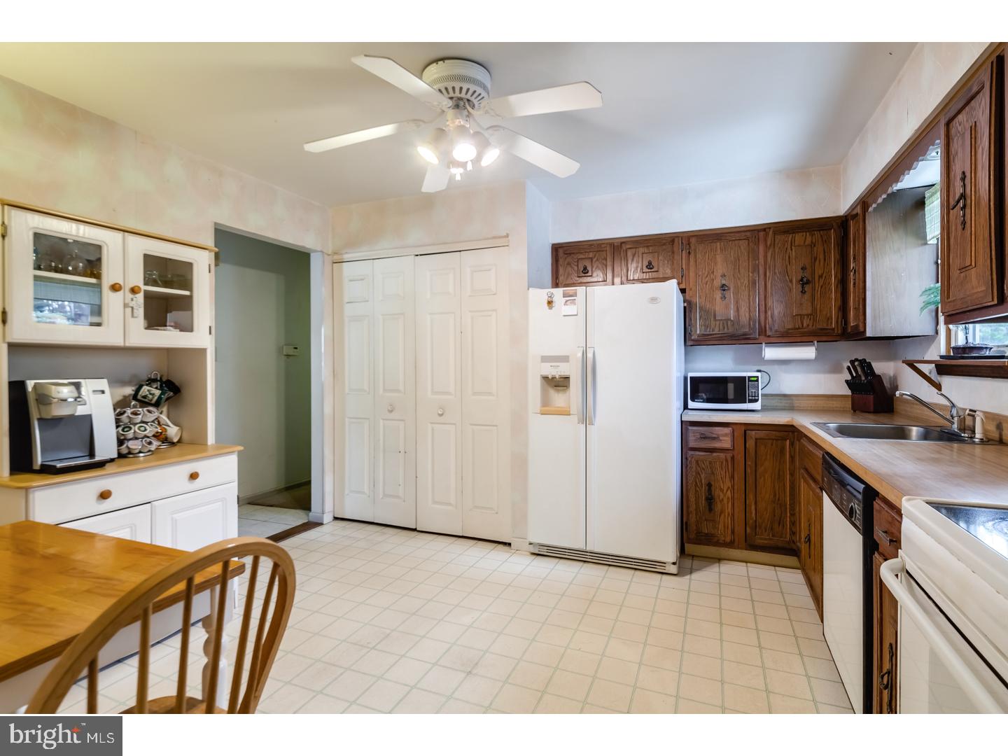 25 Ridgeway Lane Southampton, NJ 08088 - Photo 8 of 19