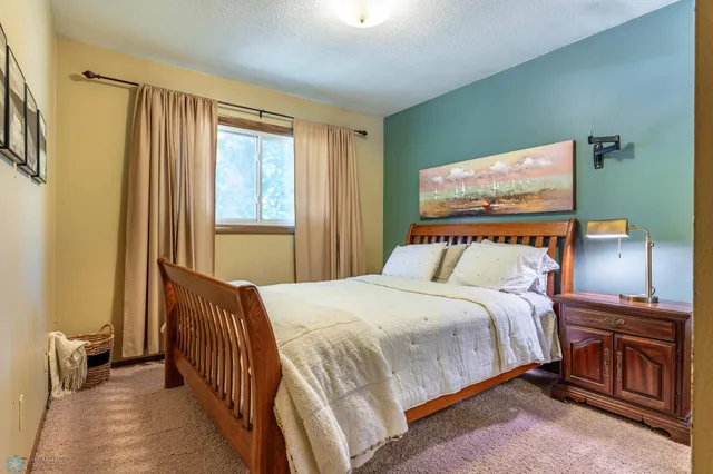 $405,000 | 2925 Edgewood Drive North, Fargo, ND 58102