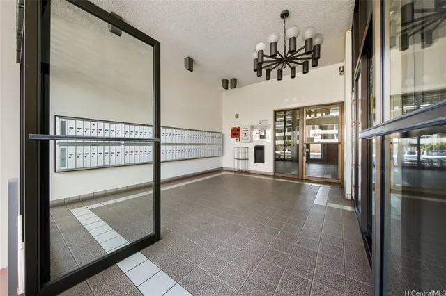 a view of livingroom with furniture