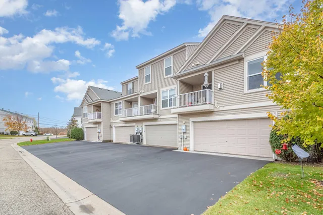 $289,900 | 15151 French Drive North, Hugo, MN 55038