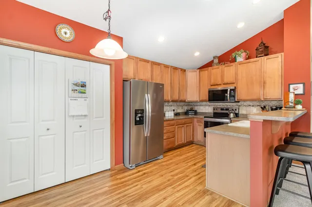 $289,900 | 15151 French Drive North, Hugo, MN 55038