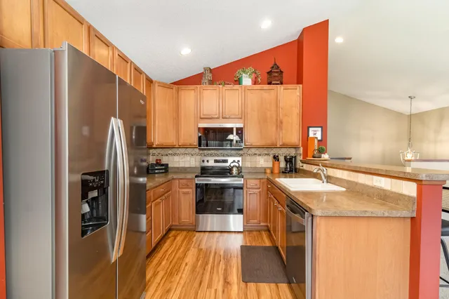 $289,900 | 15151 French Drive North, Hugo, MN 55038